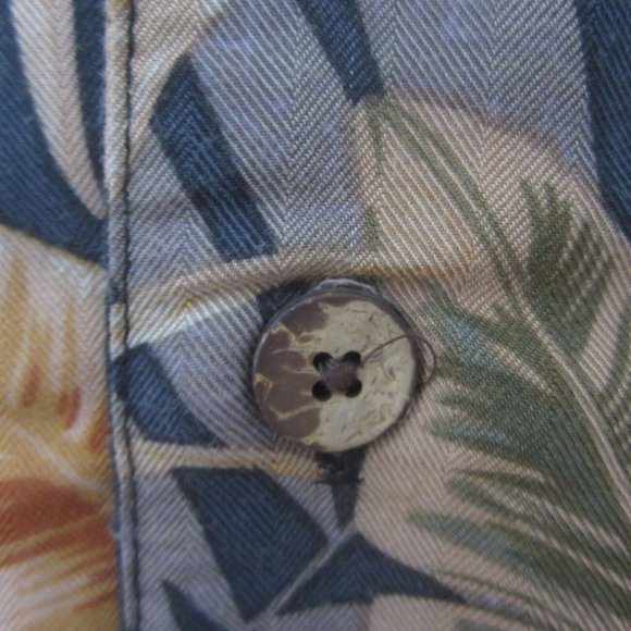 St Johns Bay vtg Men Hawaiian camp shirt pit to pit 24 L aloha luau tropical - Picture 5 of 9